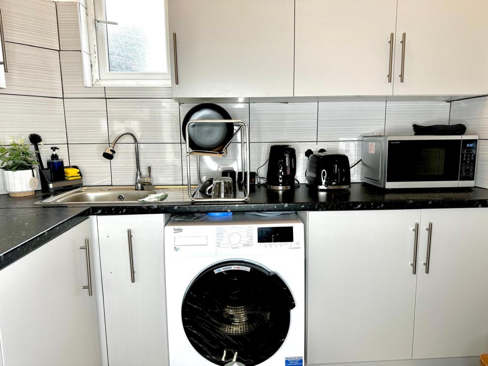 Apartamento Serviced 4 Bed 2 Bath Manor Park House *