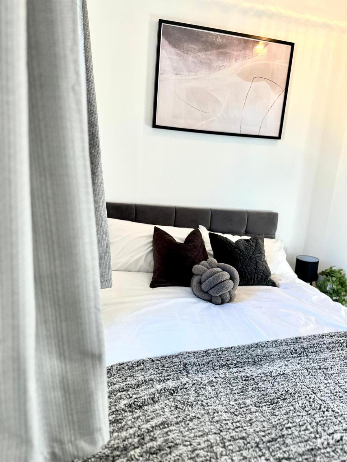 Apartamento Serviced 4 Bed 2 Bath Manor Park House
