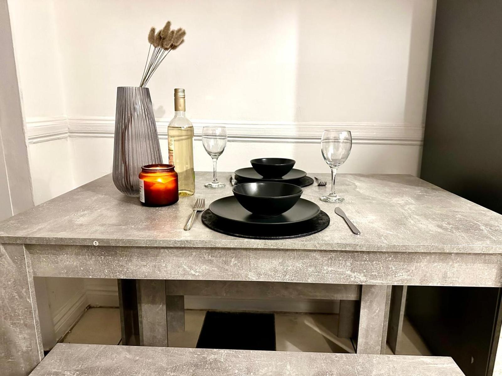 Apartamento Serviced 4 Bed 2 Bath Manor Park House